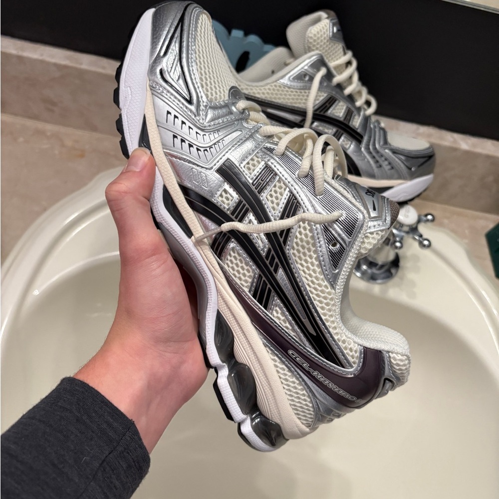 ASICS gel kayano 14 “plum”